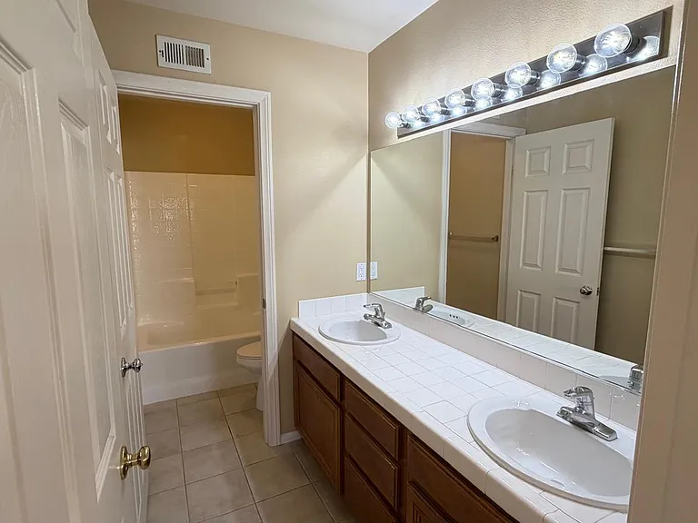 511 Paseo Burga — Photo 14