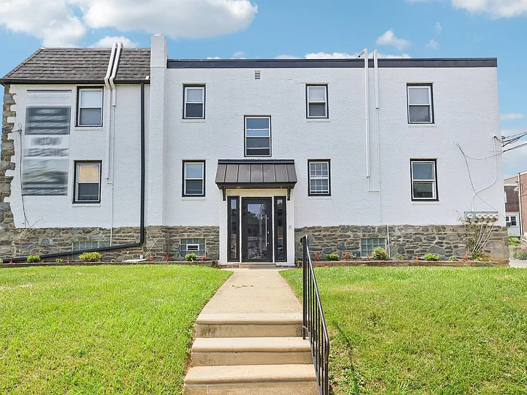 Ardmore Row Apartments — Photo 6