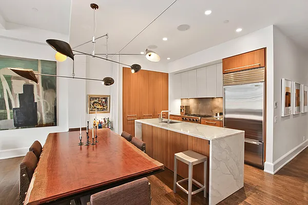 Sold by Corcoran | media 23