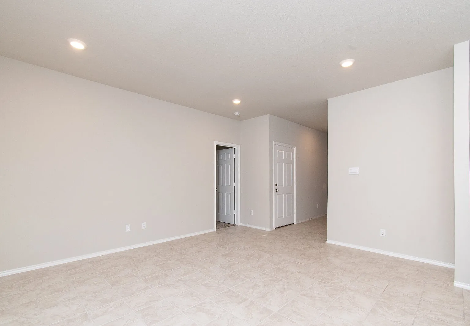 3 bed, 2.0 bath, $1,550 — Photo 4