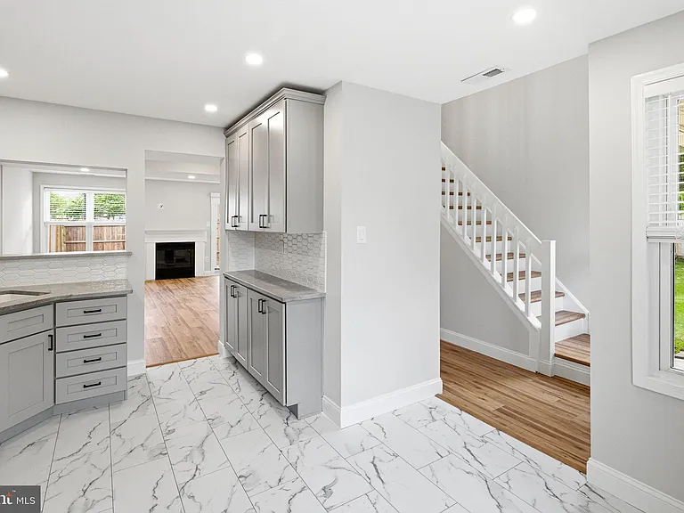108 Allison Ct — Photo 8