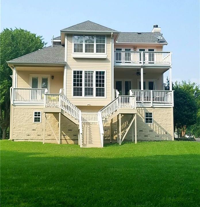 1st image of 423 Fair Ln