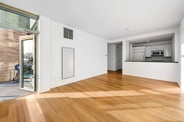 Rented by Compass | media 40