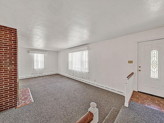 3rd image of 2356 W Riverside Dr