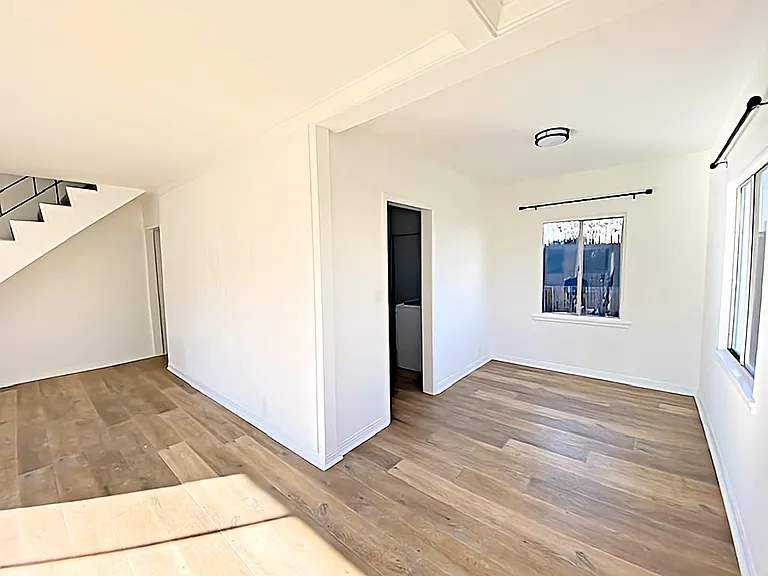 3415 S Bronson Ave #1 — Photo 8