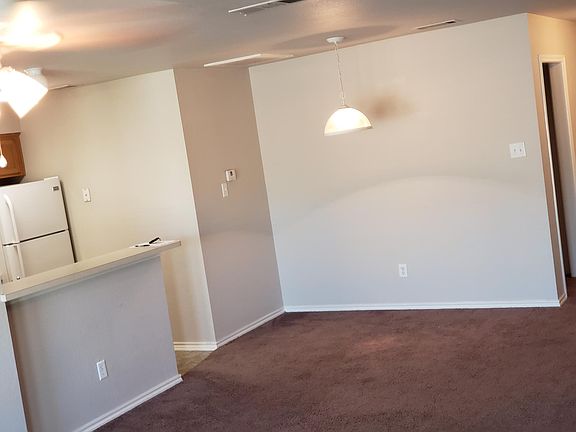 4th image of 3005 Carlton Pkwy