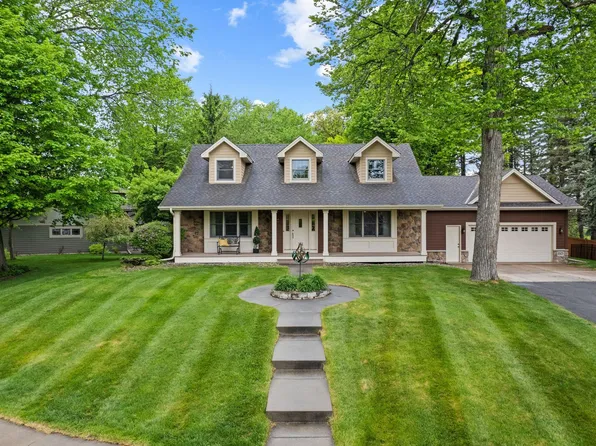 11305 Parkside Trl, Osseo, MN 55369
