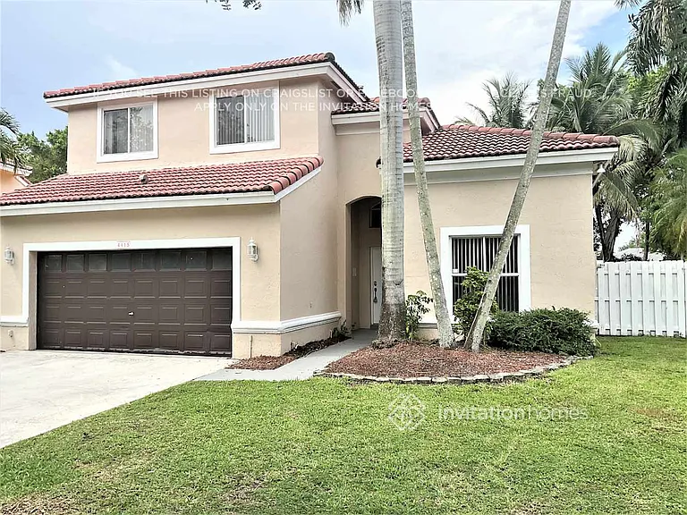 4415 SW 153rd Ave — Photo 2