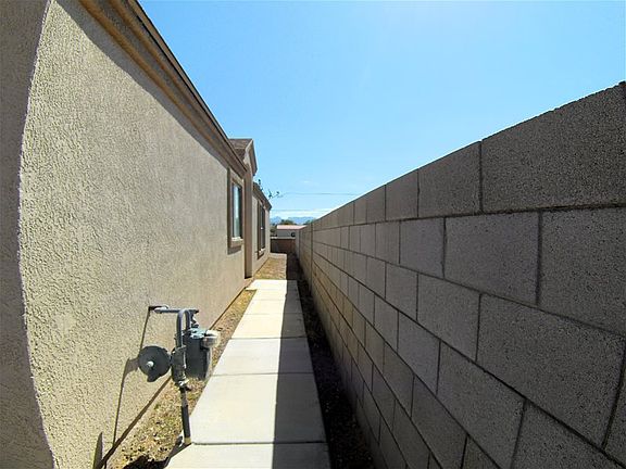 2nd image of 1946 El Monte Dr