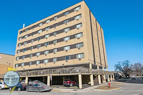Elmwood Tower Apartments! Photo 1