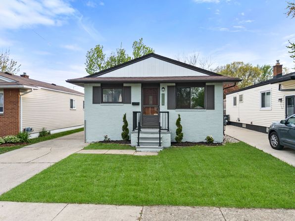 20624 Avalon St, Saint Clair Shores, MI 48080