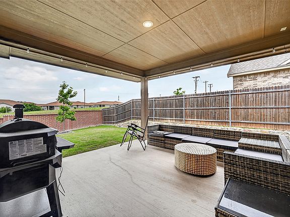 3rd image of 1504 Shindig Ct