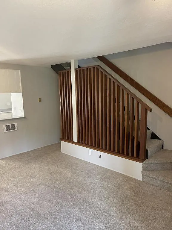 1555 Northrim Ct — Photo 4