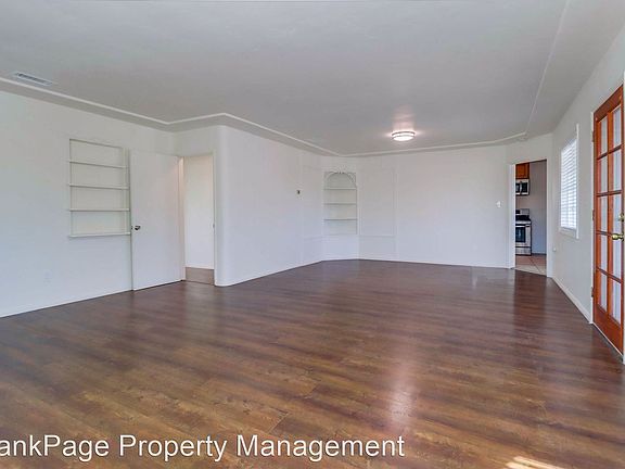 5th image of 4370 35th St