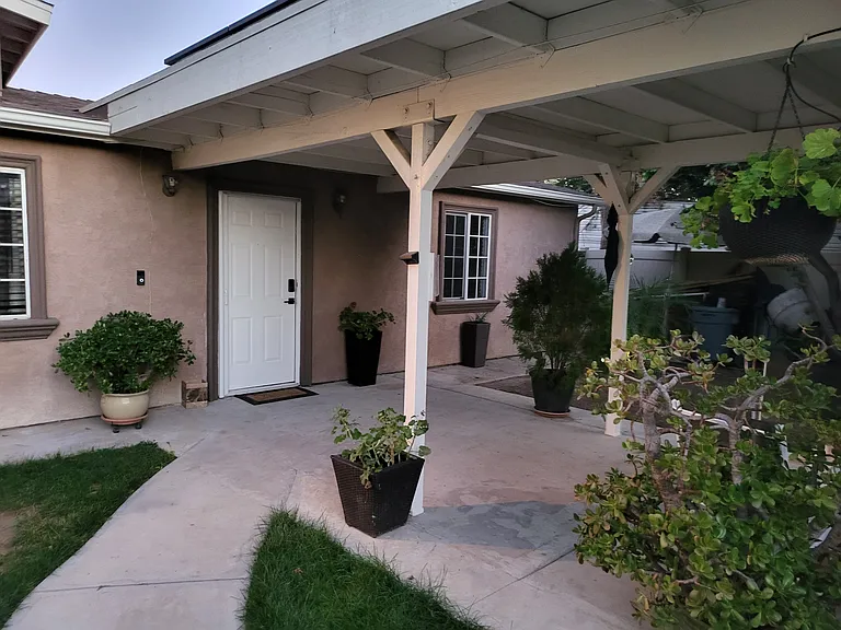 25920 Sherman Rd — Photo 7