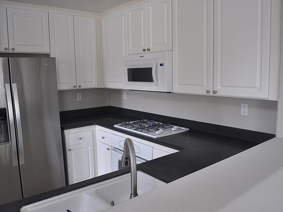 3rd image of 7820 Via Belfiore Unit 4