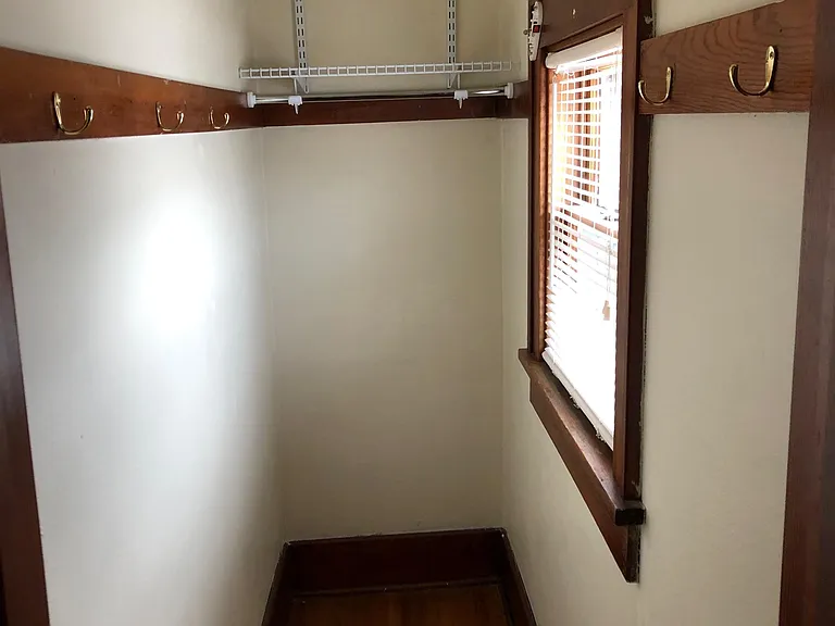 222 N Elm Ave — Photo 9