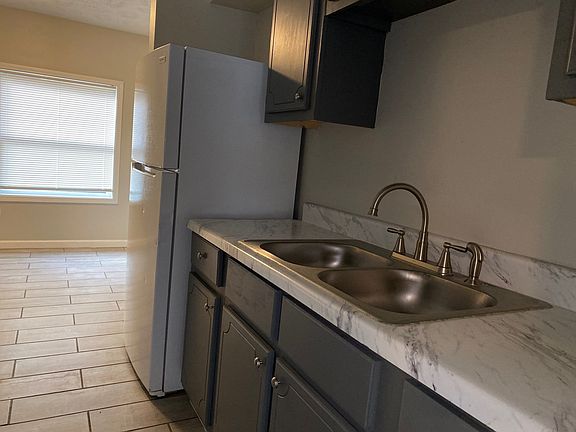 2nd image of 51 Gillman Ln