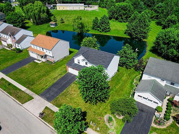 4th image of 107 Spring Brook Ct