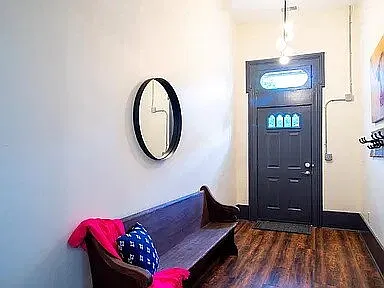 2 bed, 1.0 bath, 1269 sqft, $1,150 — Photo 2