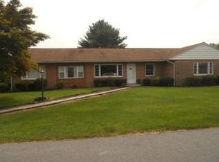 326 Davis Ln, Lebanon, PA 17042