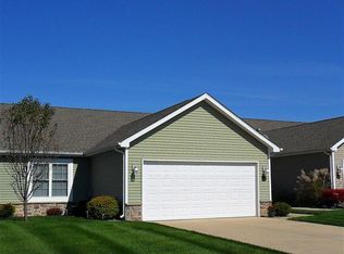 1752 105th Pl, Crown Point, IN 46307