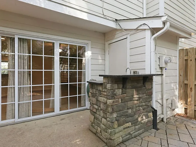 7733 Falcon Rest Cir — Photo 38