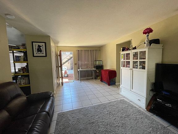 3rd image of 3169 Dow Dr