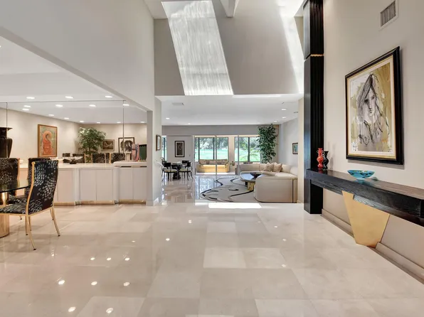 44 Hampshire Lane, Boynton Beach, FL 33436