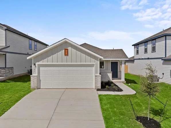 141 Hatari Trl, Jarrell, TX 76537