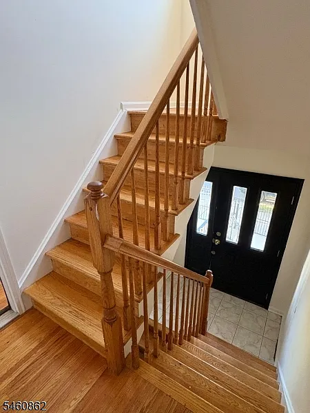 5 bed, 3.0 bath, $3,400 — Photo 3