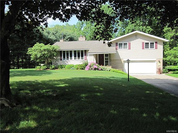 2nd image of 40 Highland Dr