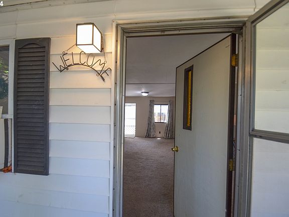 4th image of 5404 NE 121st Ave Unit 108