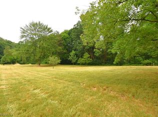 2020 John White Rd, Hubbard, OH 44425