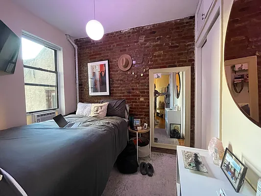 Rented by Compass | media 9