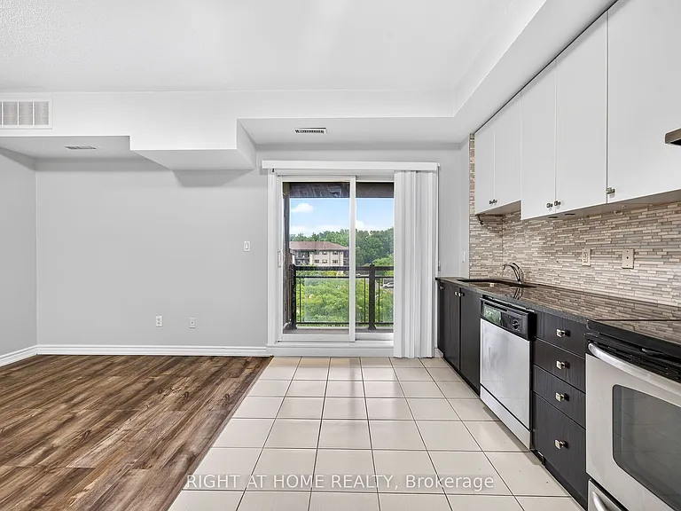 570 Lolita Gdns #430 — Photo 22