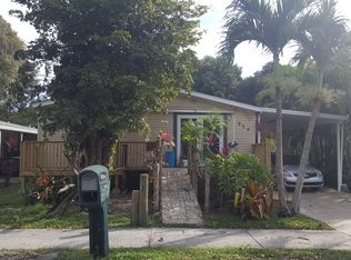 904 SW 133rd Ave, Davie, FL 33325