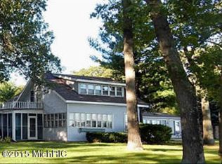 1212 E 88th St, Newaygo, MI 49337