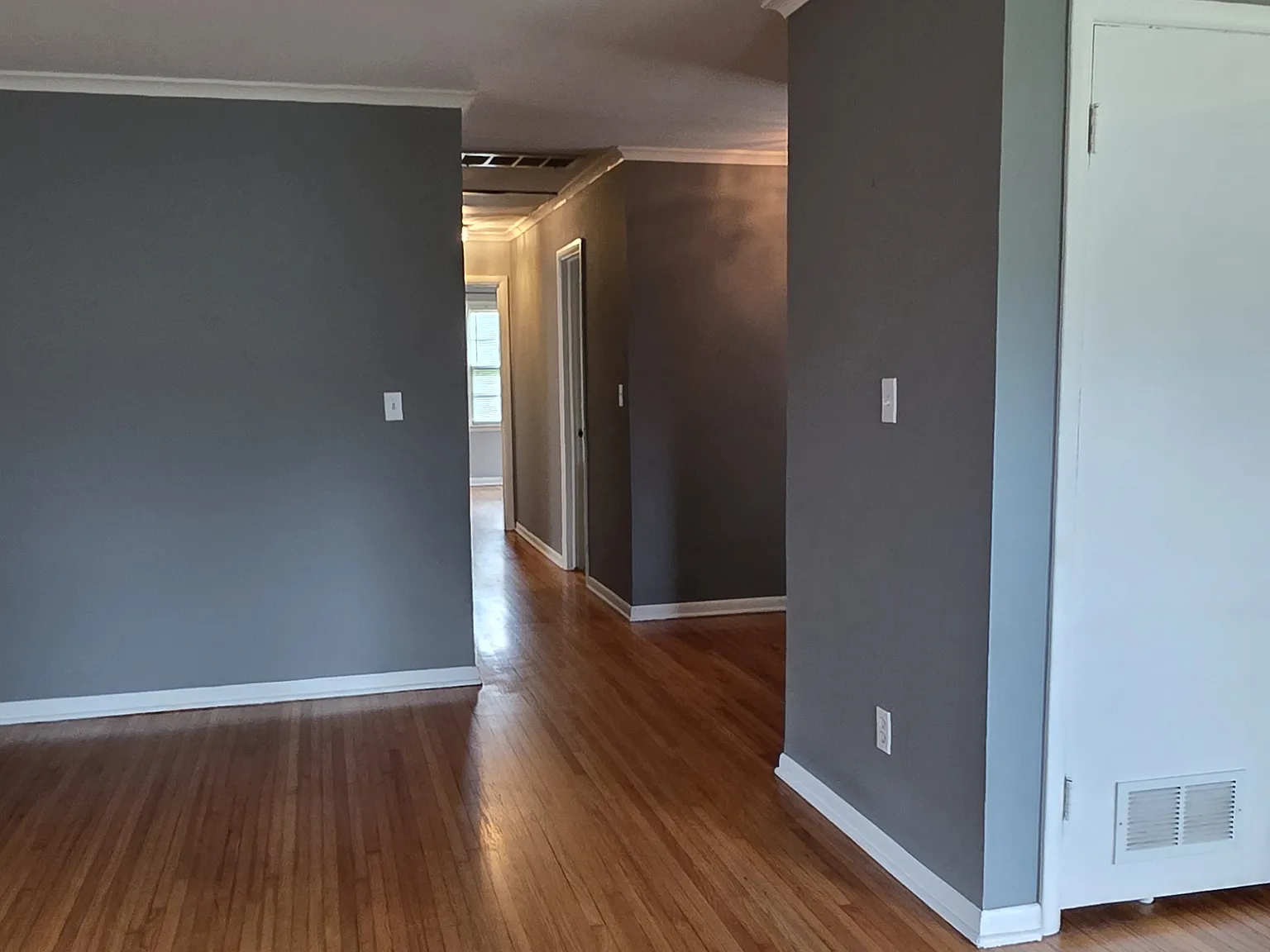 3 bed, $1,800 — Photo 4