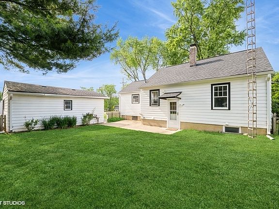 2nd image of 523 Highland Ave