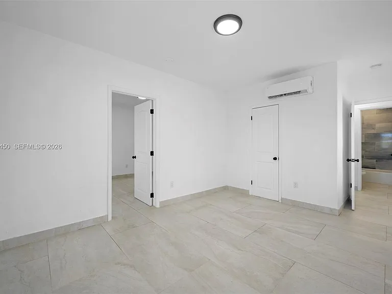 550 NE 82nd Ter #5 — Photo 9