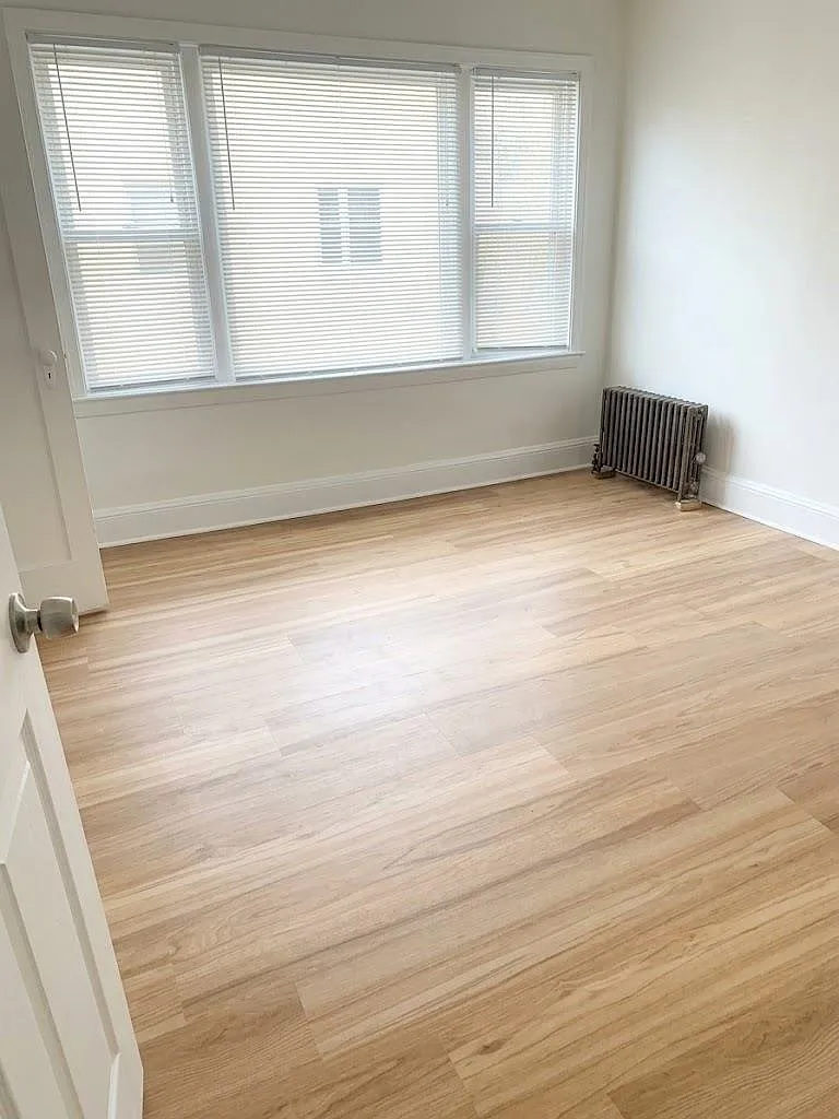 2 bed, 1.0 bath, $1,900 — Photo 3