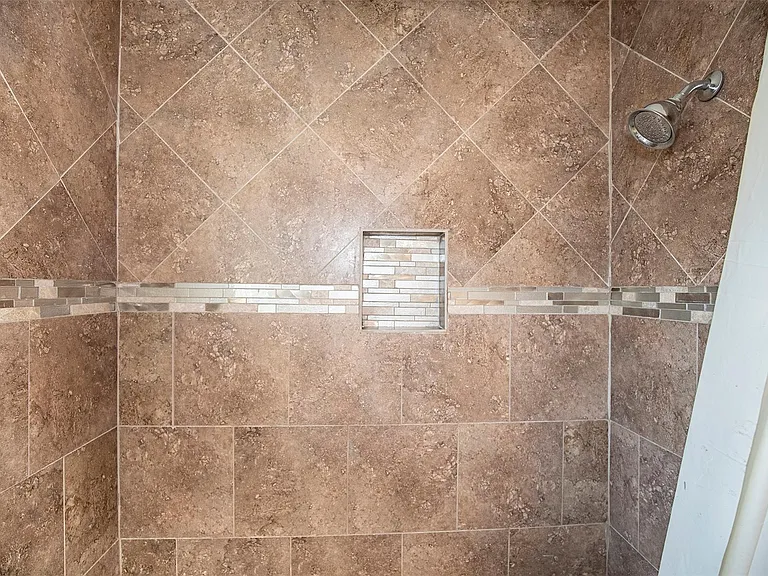 431 Sunset Dr #2 — Photo 14