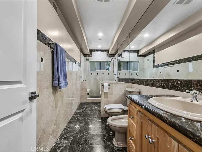 876 Harrington Rd — Photo 39