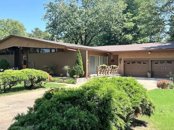 1704 Meadowlark Dr, Union City, TN 38261