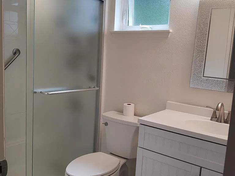 1718 Alki Ave SW #100 — Photo 20