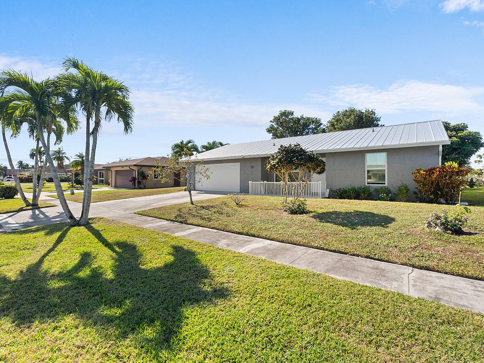 1st image of 296 Las Palmas Street