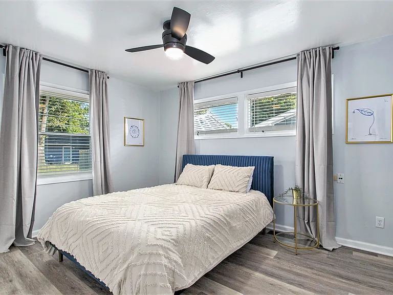 1160 Helmen Dr — Photo 15