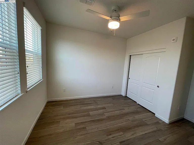 1920 Monroe Ct #3 — Photo 11