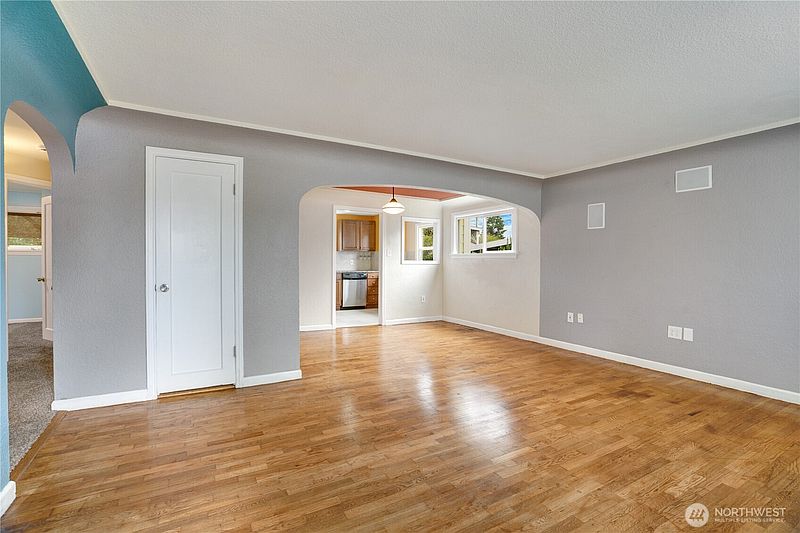 4th image of 4310 E C Street